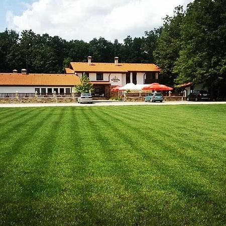 Izvor Hotel "Изворъ" Shipot Eksteriør billede