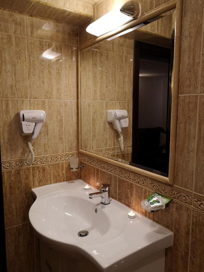 Izvor Hotel "Изворъ" Shipot Eksteriør billede