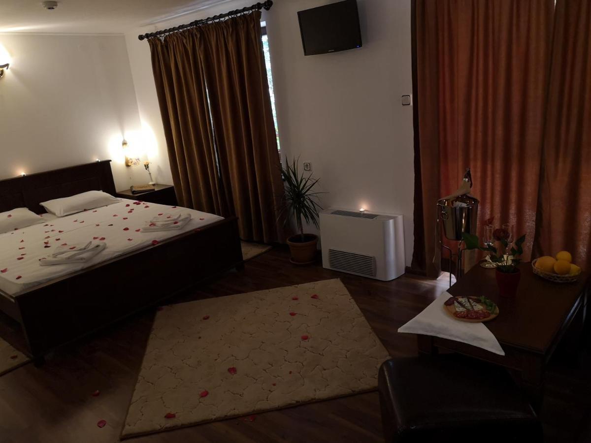 Izvor Hotel "Изворъ" Shipot Eksteriør billede